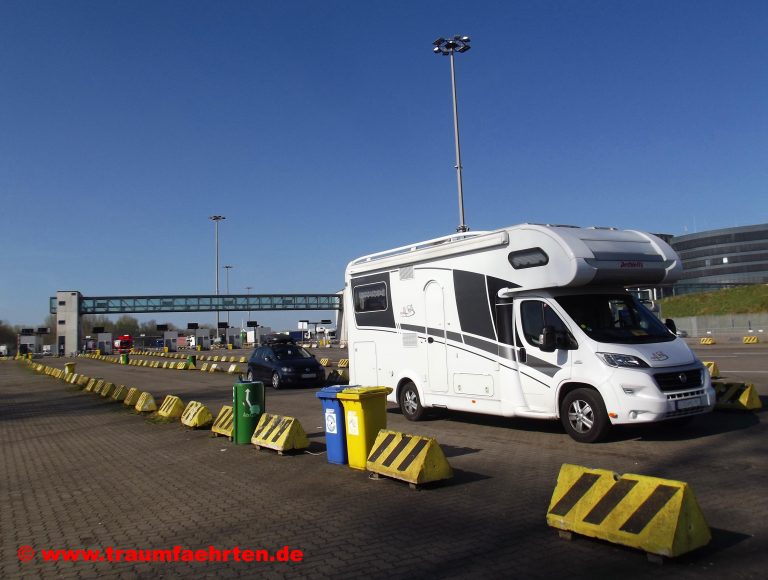 Mit Wohnmobil und Hund nach Schweden So klappt es auf der Fähre
