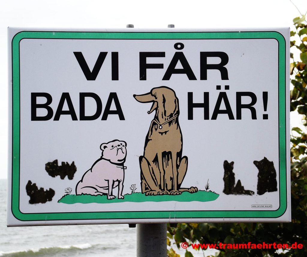 Hinweisschild Hundestrand Schweden